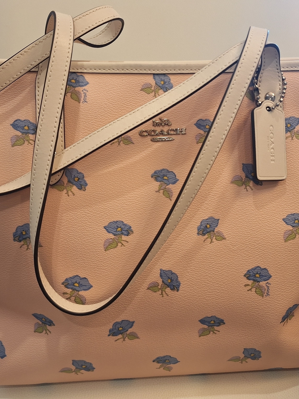 Coach City Bell Flower Tote NWT - Picture 2 of 6